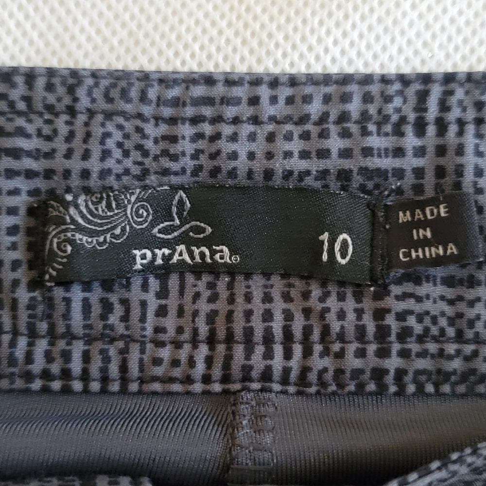 PRANA SKORT (sz 10) - Picture 3 of 4